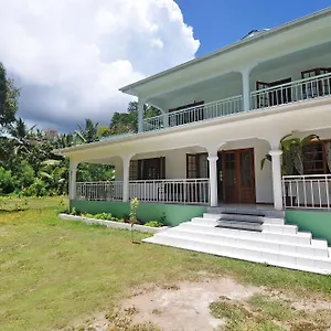 Petit Baie Chalets О-Кап